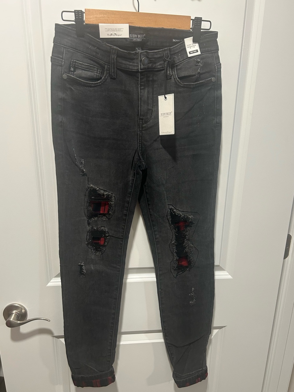 Judy Blue Black Distressed Red Plaid Insert Skinny Jeans 7/28